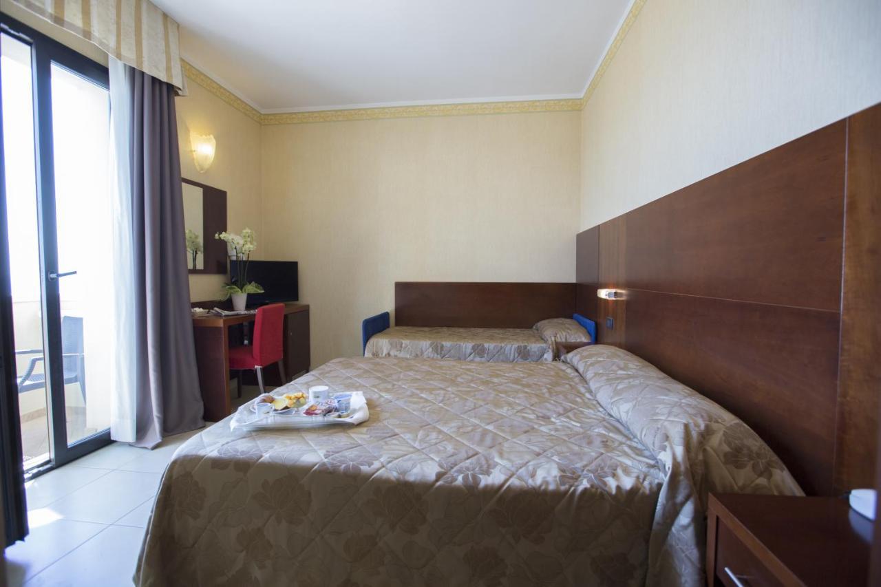 Metropole 3* Rímini